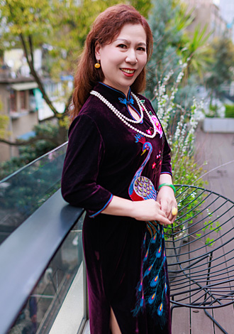 Gorgeous profiles pictures: Weiping, looking romantic companionship, Asian member