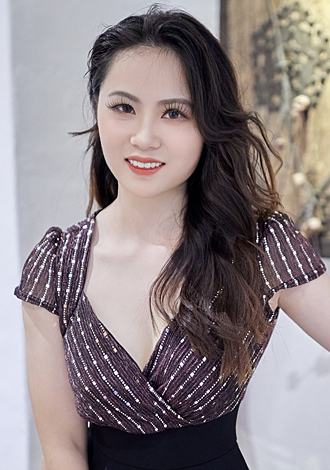 Gorgeous profiles only: attractive Asian Member Lina from Shanghai