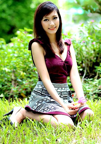 Attractive Thai Member Ngoc Tran Chau From Ho Chi Minh City 24 Yo